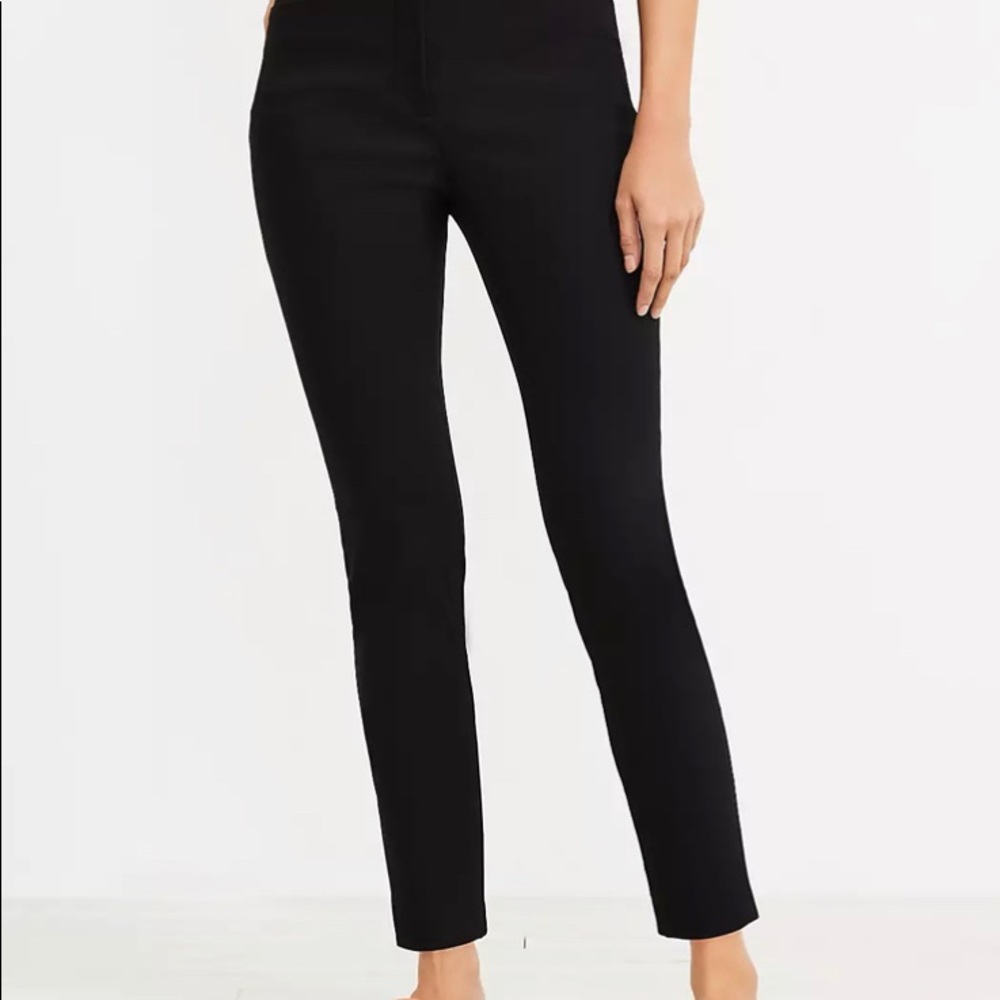 NWT LOFT  Black Skinny Ankle Pants size 4